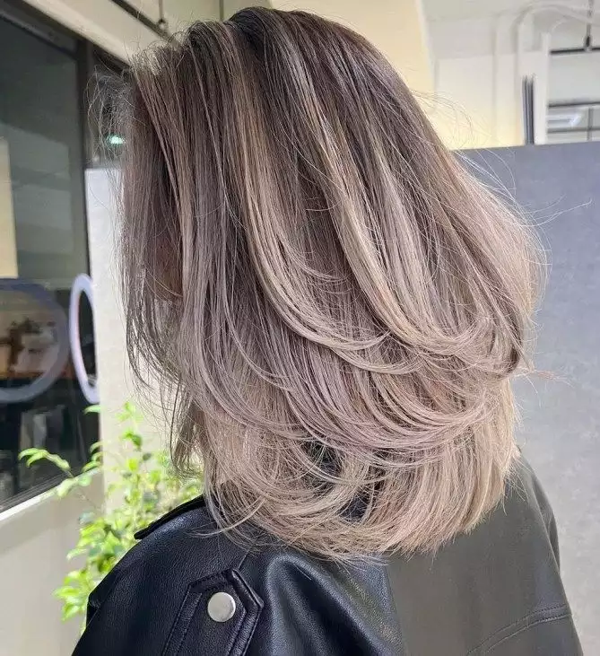 Medium Butterfly Layers