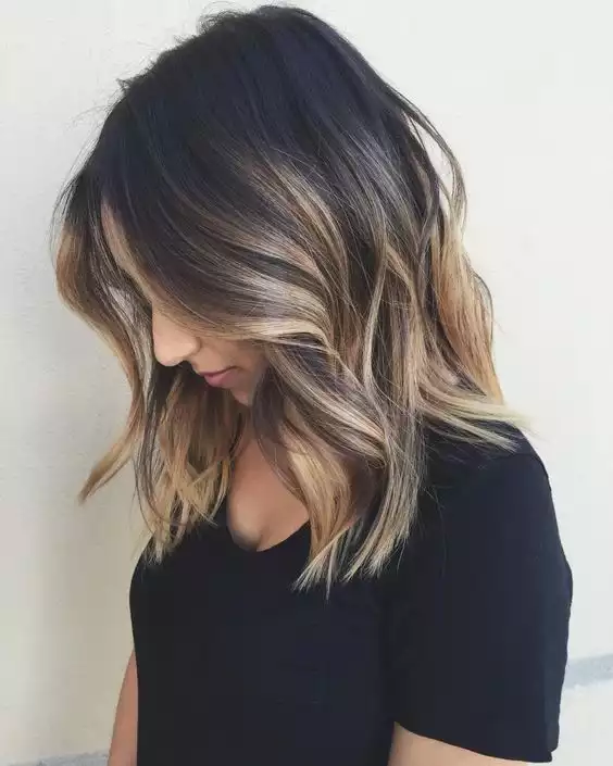 Shoulder-Length Layers with Balayage